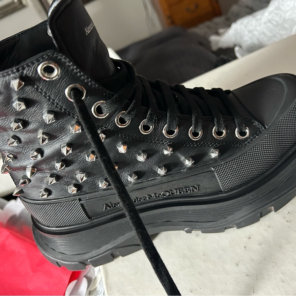 Alexander McQueen Leather Black Studded High-Top Women's Boots Sz 39 $1800 - Picture 9 of 9